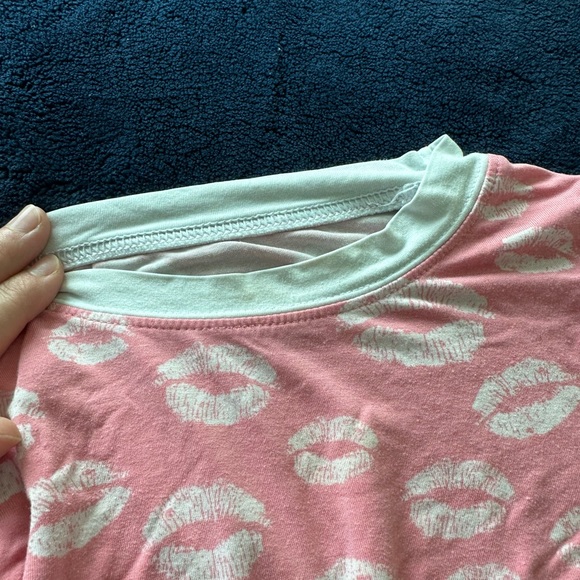 4 Pairs of 2T sleepers, pajamas, Posh Peanut, Gap and Little Sleepies - Picture 10 of 15